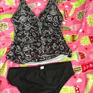 Maternity 2 piece swim suit